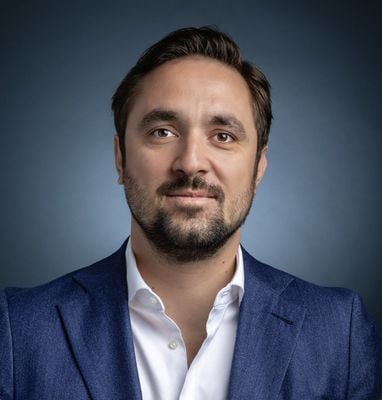 STERLING ADVISORS