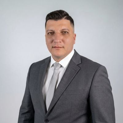 TOWER REAL ESTATE GROUP SRL