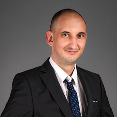 RE/MAX Town and Country