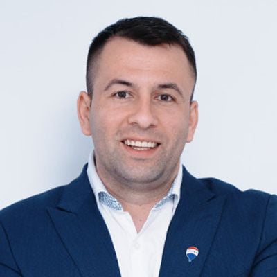 RE/MAX Cornerstone