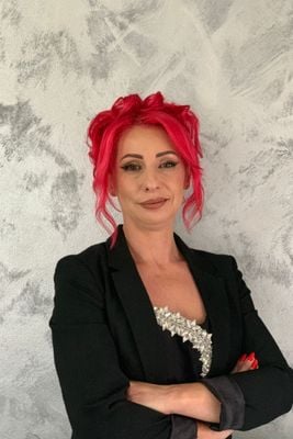 Laura Neagu