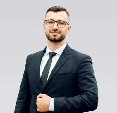 REALIST ESTATE AGENCY