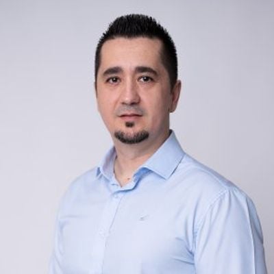 Razvan Toth