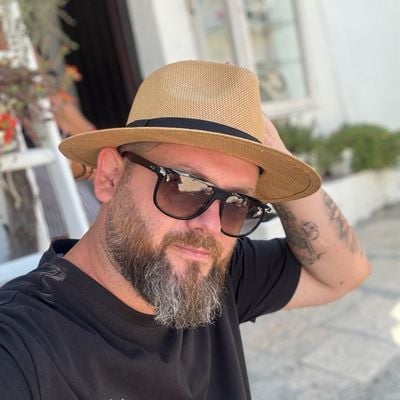 Alex Moldovanu