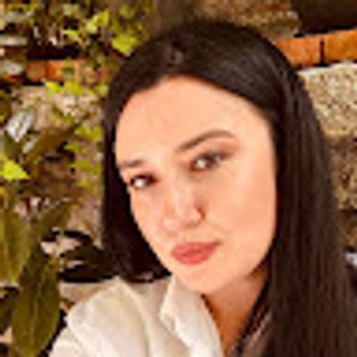 Alexandra Iacob
