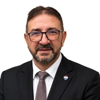 RE/MAX Team Up