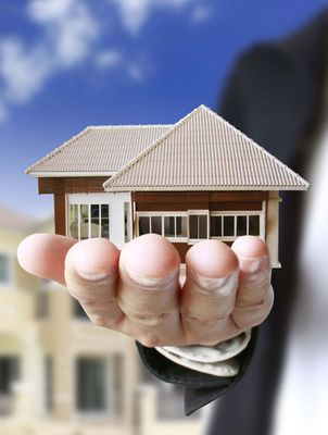 GREEN HOUSE & REAL ESTATE