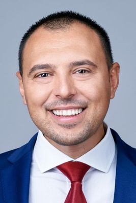 Victor Ion