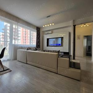 Apartament cu 3 camere semidecomandat în UTA