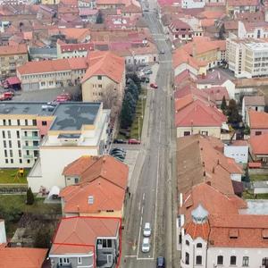 Apartament cu 4 camere în Central