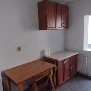 Apartament cu 2 camere decomandat în Nicolina