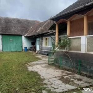 Casă cu 4 camere în Cuciulata