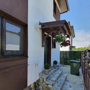 Casă cu 3 camere în Joița