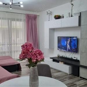 Apartament cu 2 camere decomandat în Giroc