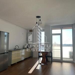 Apartament cu 2 camere semidecomandat în Torontalului