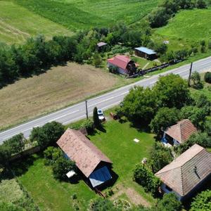 Teren de 2600 mp, în Mociu