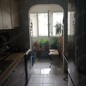 Apartament cu 3 camere decomandat în Chișinau