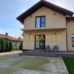 Casă cu 4 camere în Bătești