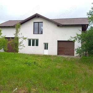 Casă în Mărtinești
