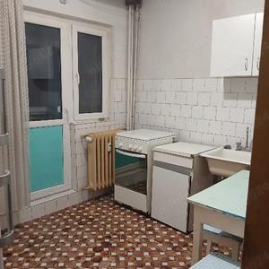 Apartament cu 2 camere decomandat în Rahova