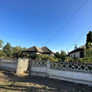 Spațiu comercial, în Fulga