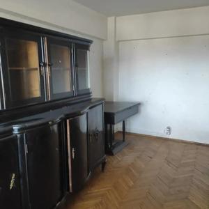Apartament cu 3 camere în Decebal