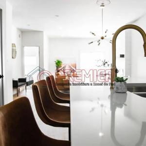 Apartament cu 2 camere decomandat în Văcăresti