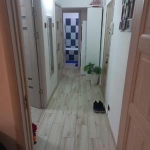 Apartament cu 2 camere decomandat în Km 5