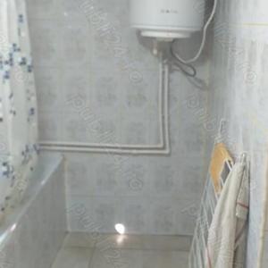Casă cu 2 camere cu Teren 1939 Mp în Ghioroc