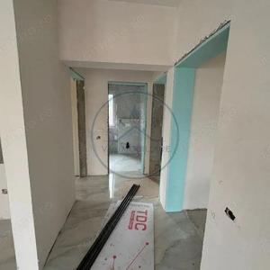 Casă cu 4 camere cu Teren 500 Mp în Central