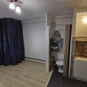 Garsonieră în Granit