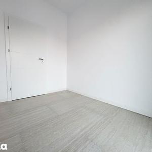 Apartament cu 2 camere decomandat în Girocului