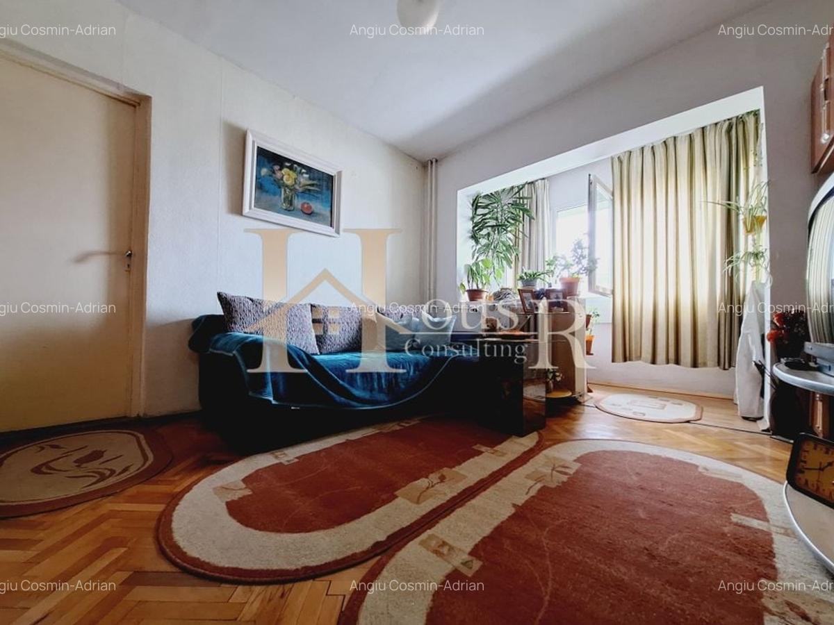 Apartament cu 3 camere semidecomandat în Circumvalațiunii - 2