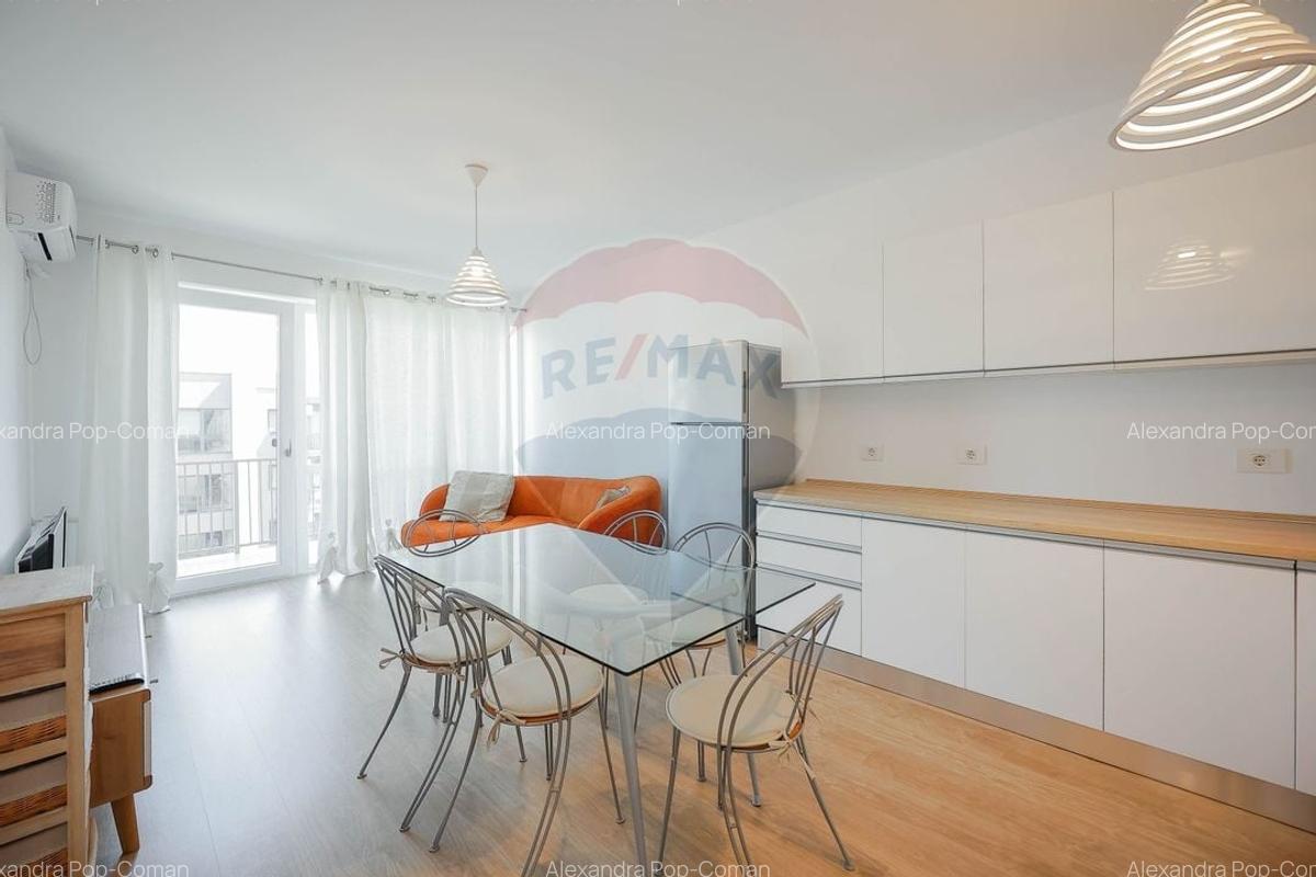 Apartament cu 3 camere decomandat, mobilat în Central - 1