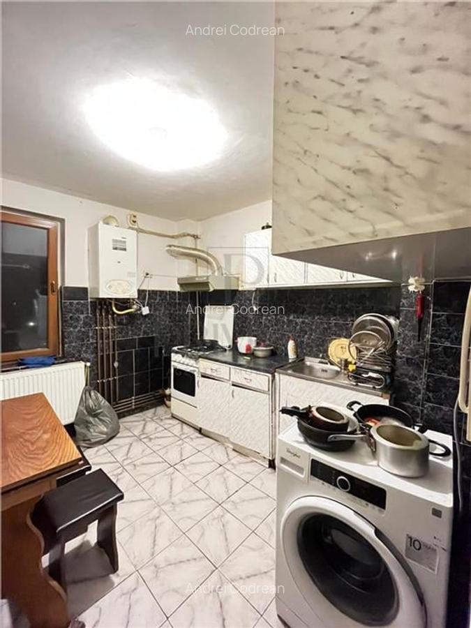 Lipovei - 2 Camere - Etaj intermediar - Centrala termica proprie - Decomandat - - 4