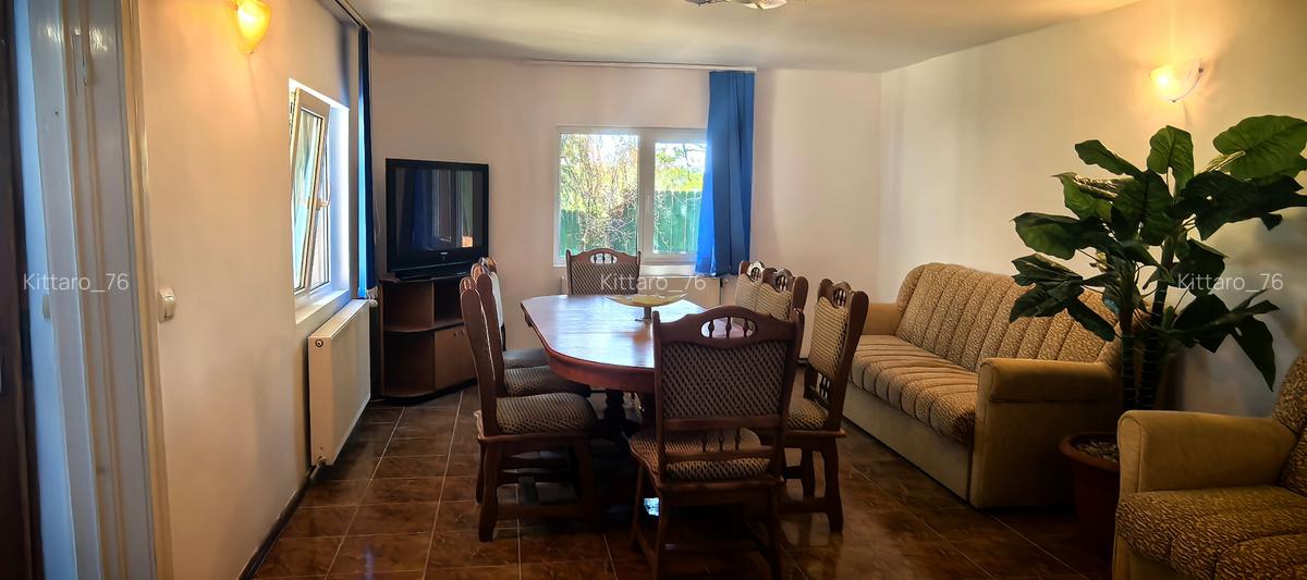 Casa Breaza , situata in zona de deal ,in mijlocul naturii ,spectacol de lumini - 14