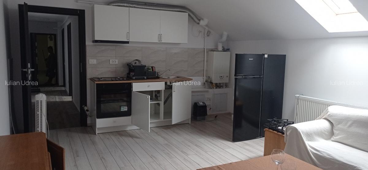 Proprietar închiriez apartament 2 camere - 5