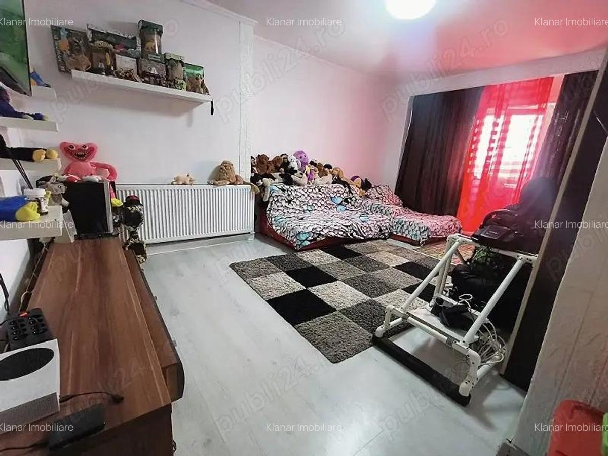 Apartament 4 camere de vanzare in Curtea de Arges zona Confectii - 9