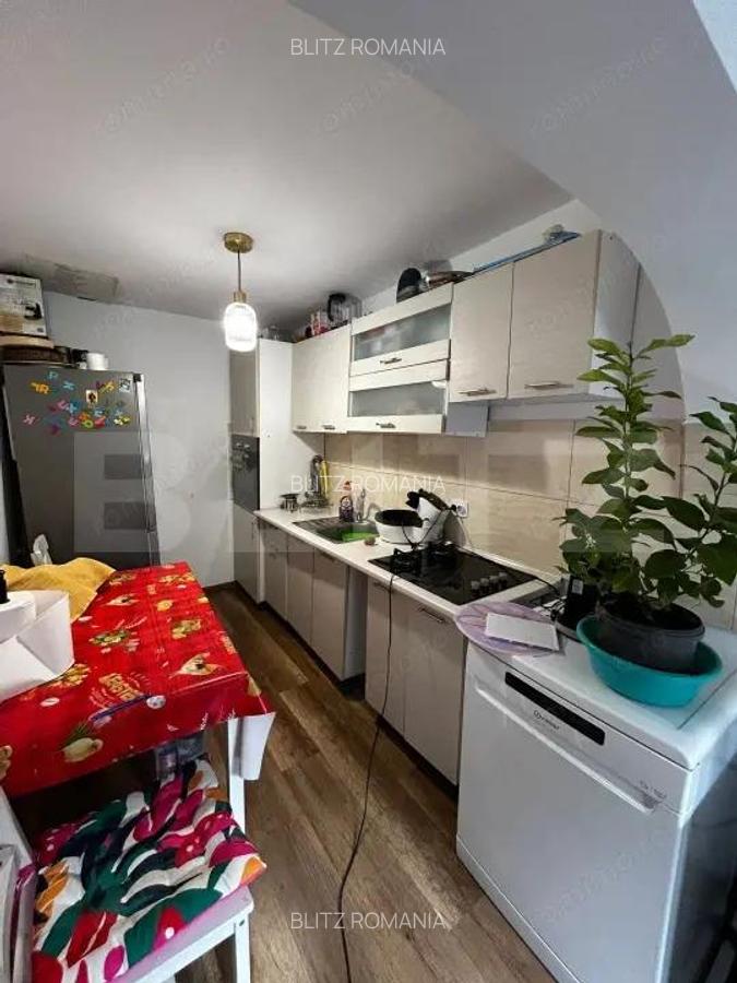 Proprietate cu Poten?ial de Dezvoltare Teren 241 mp + Casa tip vagon - 7