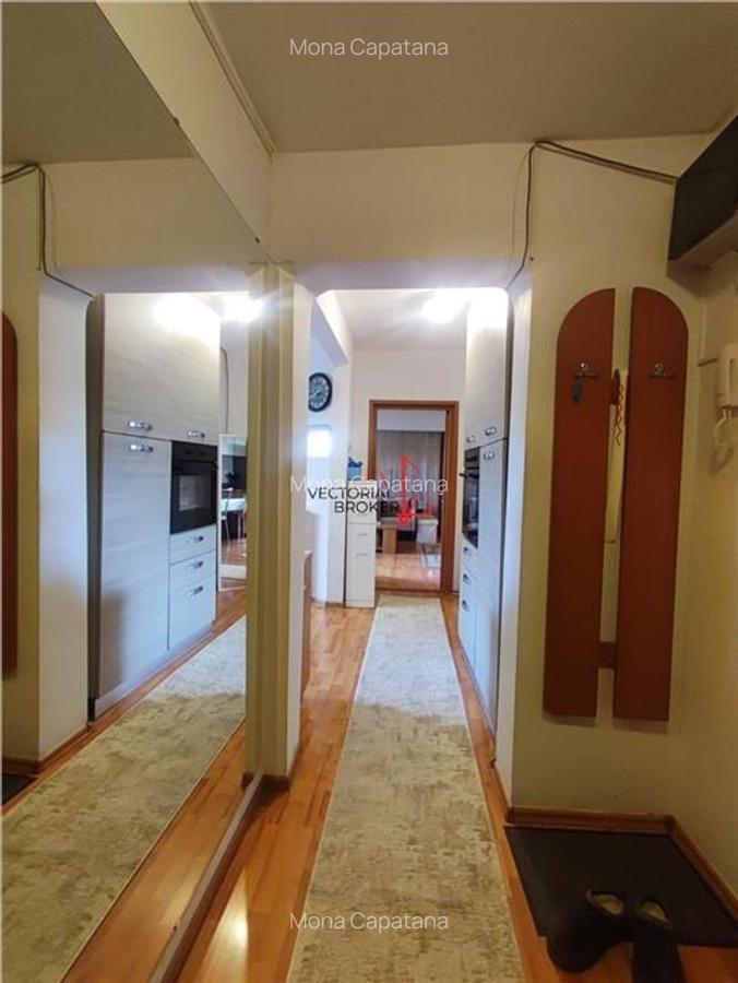 Calea Mosilor,  et.4/8, la 8 min de metrou OBOR - 11