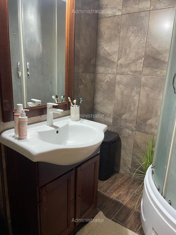Apartament cu 3 camere semidecomandat în Platoul Izvor - 4