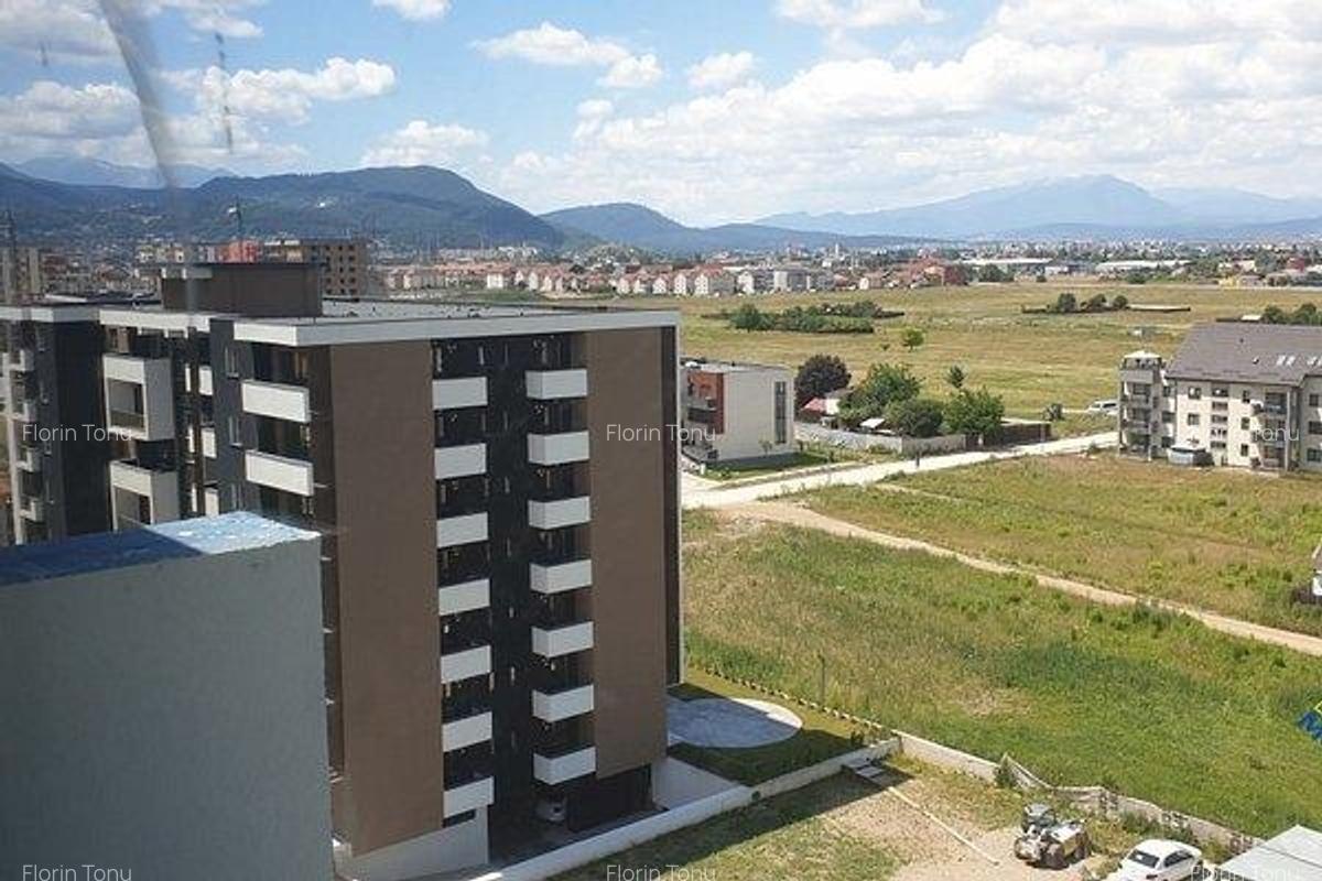 10.000mp intravilan, front la doua strazi, configuratie avantajoasa, aria Coresi - 5