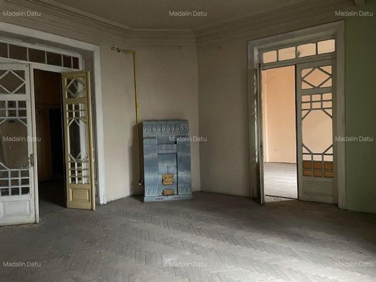 Piata Universitatii,et 1 si st 2ideal apart-hotel,sediu companie - 11