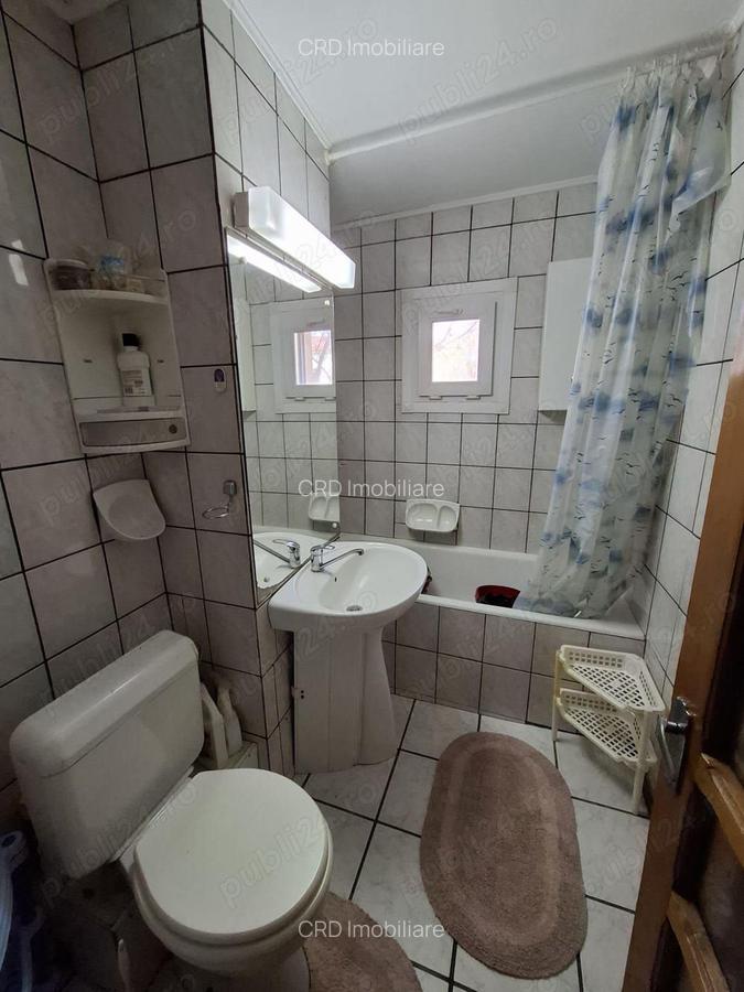 Str. Moldovei apartament 3 camere, decomandat, 2 balcoane + garaj sub bloc - 4