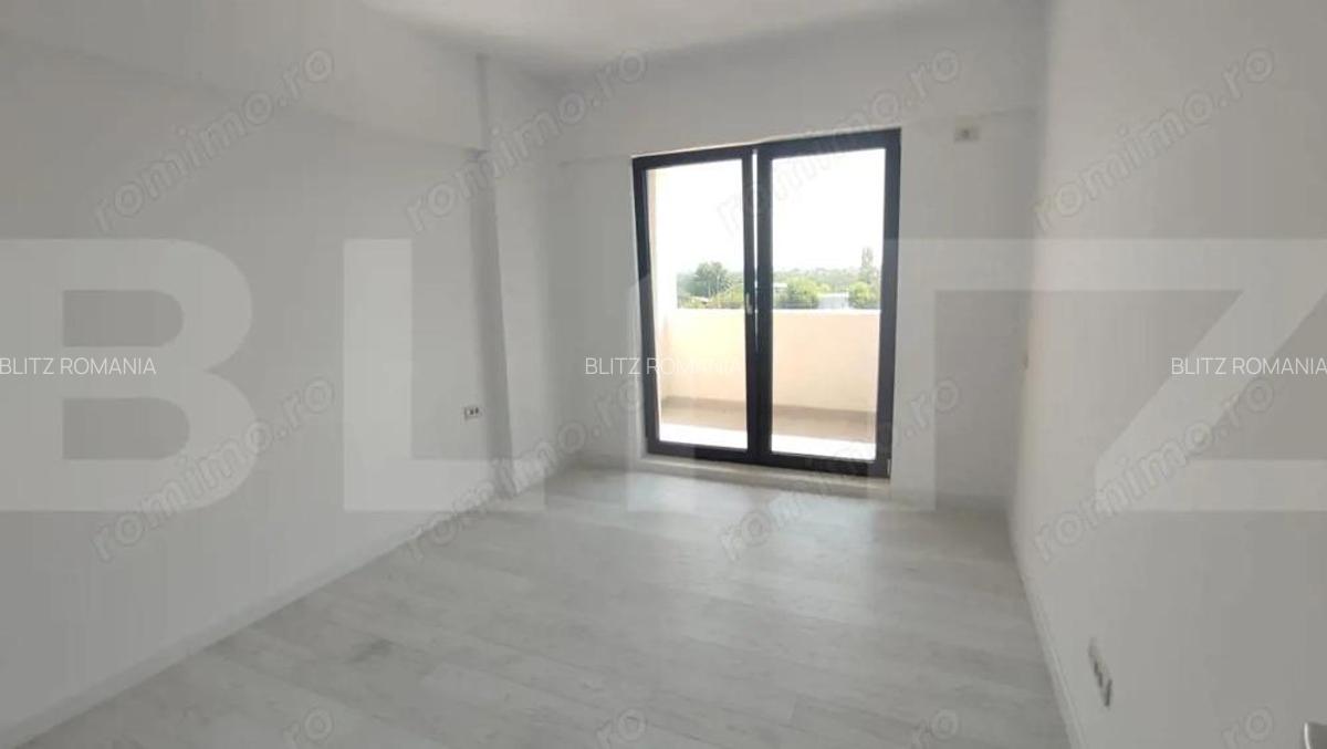 Apartament 3 camere nemobilat Sunlake Residence Terasa 36 mp Vedere lac - 3