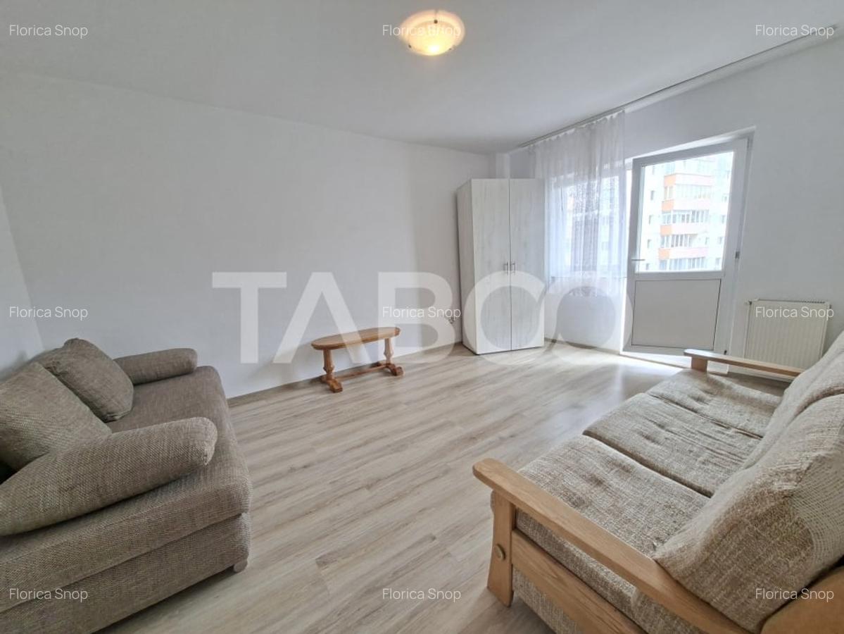 Apartament de vanzare 3 camere decomandat Mihai Viteazul bloc cu lift - 2