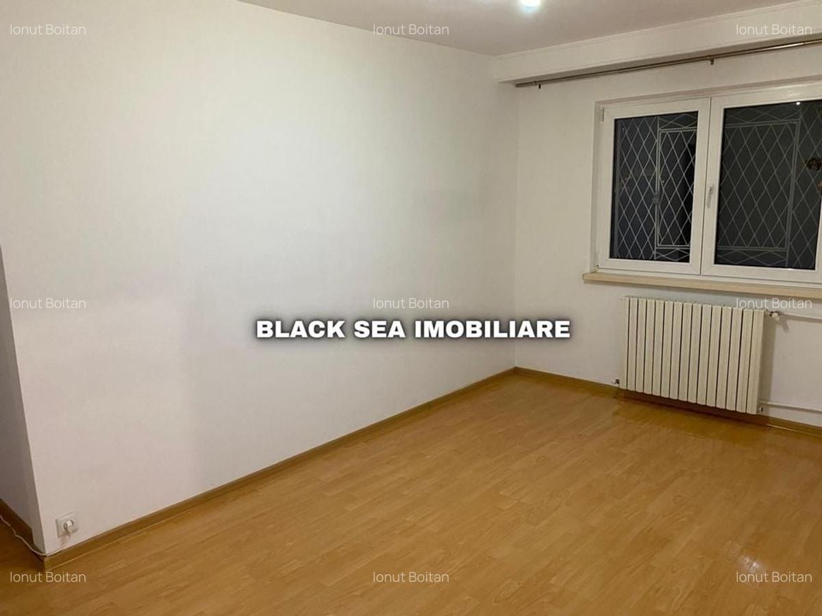 Apartament 3 camere de vânzare – Tomis Nord / Cireșica - Ocazie - 1