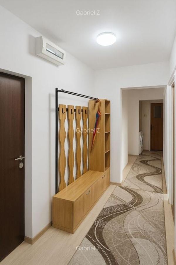 74 mp, 3 camere, 2 băi, 2 balcoane – 8 min până la metrou - comision 0 - 4