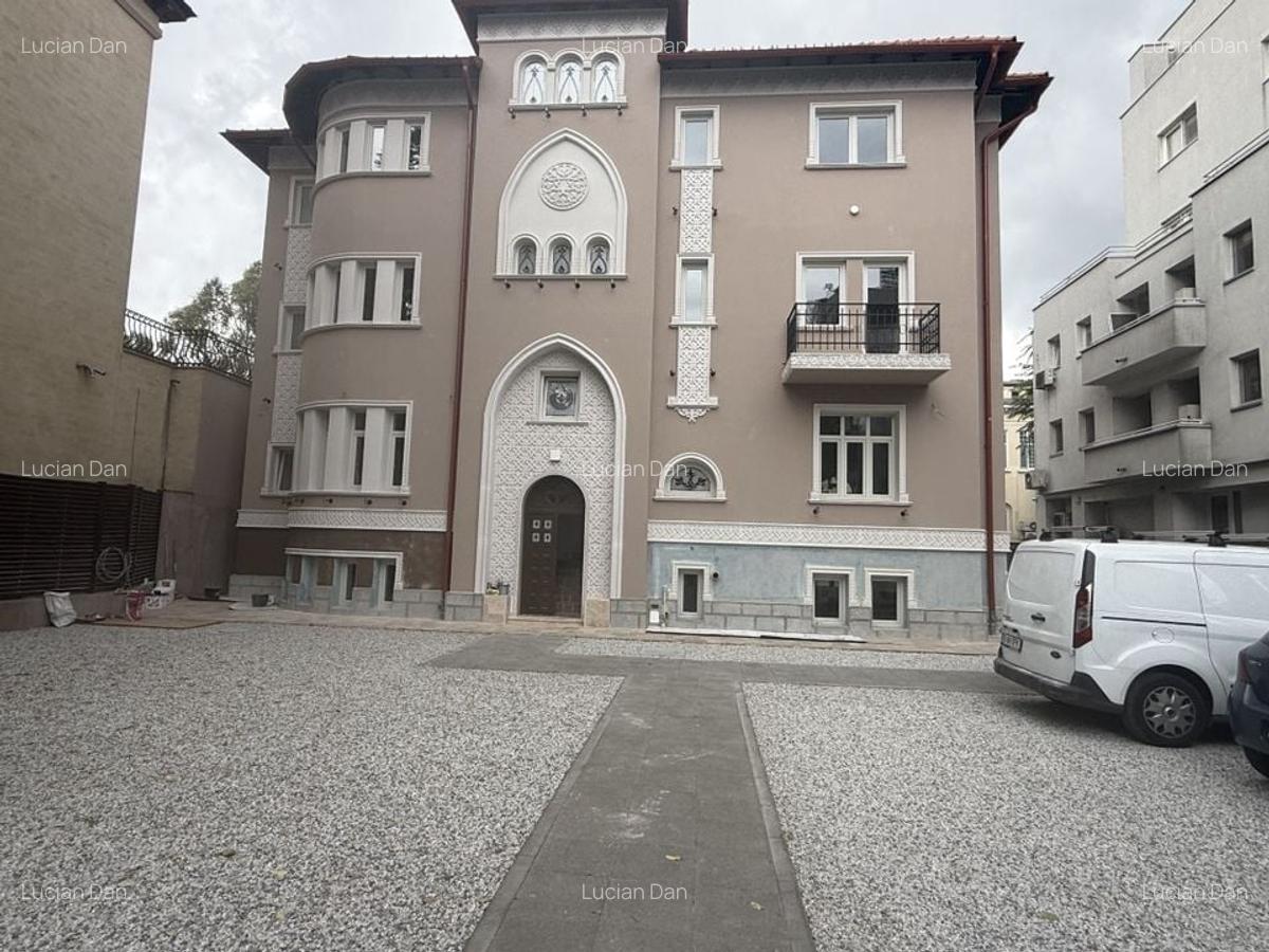 Spațiu pretabil Birouri | Clinică | Vila exclusivista Aviatorilor - 1