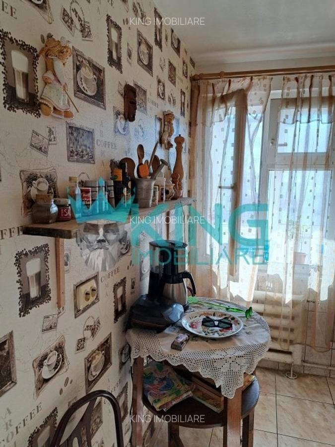 Apartament cu 2 camere semidecomandat, mobilat în 1 Mai - 9